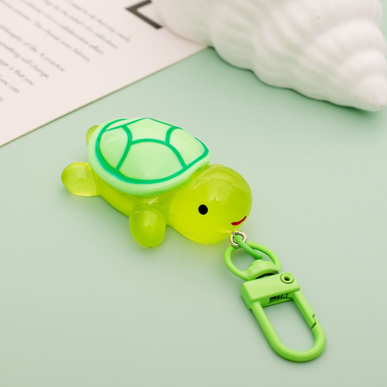 Wholesale Small Turtle Resin Schoolbag Pendant Luminous Keychain